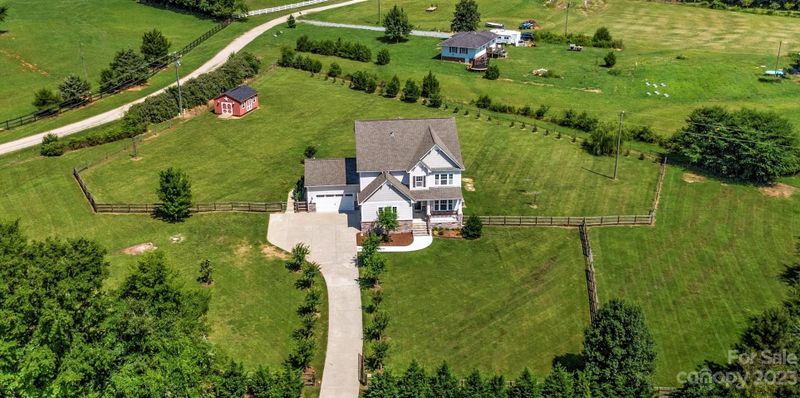 8991 Shelley Mullis Rd, Fort Mill, SC 29707