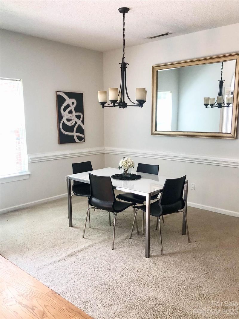 2208 Tanfield Dr, Matthews, NC 28105