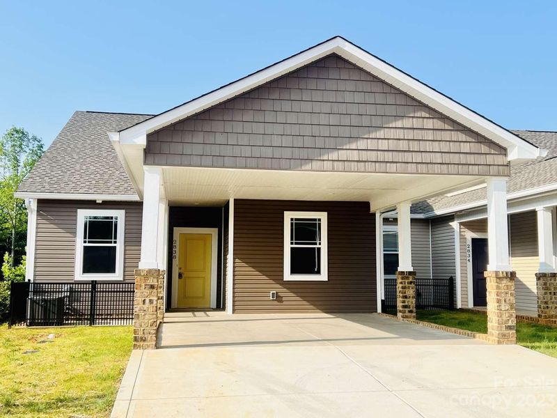 2838 15th Avenue Pl, Hickory, NC 28602