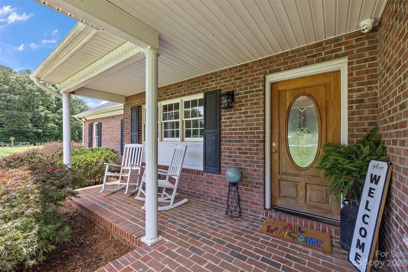 4923 Butner Dr, Hickory, NC 28602