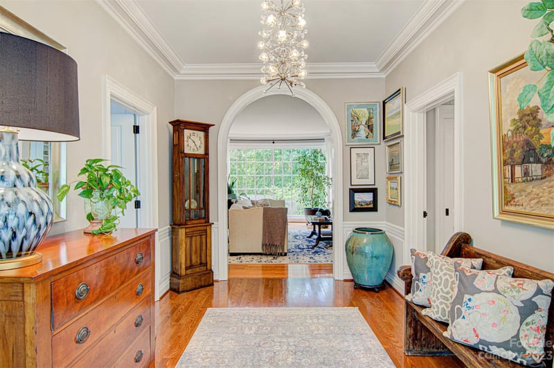 609 1st Avenue Pl NE, Conover, NC 28613