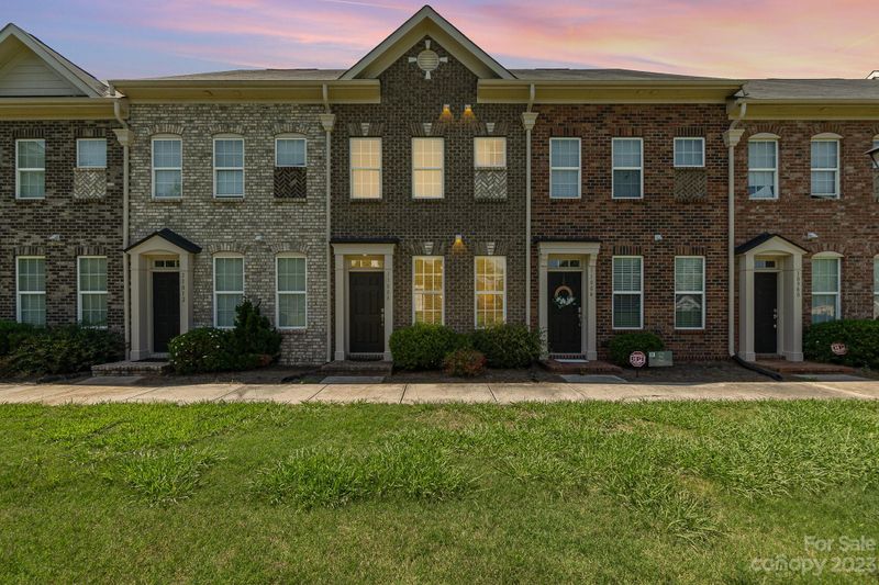11008 Cedar Walk Ln, Charlotte, NC 28277
