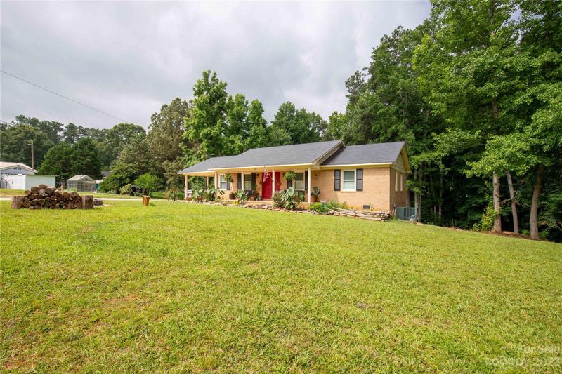 276 Cliff Rd, Lancaster, SC 29720