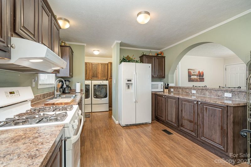 139 Red Walnut Dr, Statesville, NC 28677