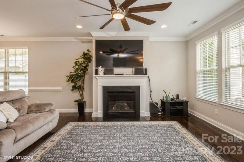 8713 Aspinwall Dr, Charlotte, NC 28216