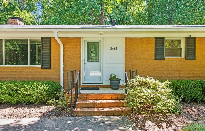 2442 Gemway Dr, Charlotte, NC 28216