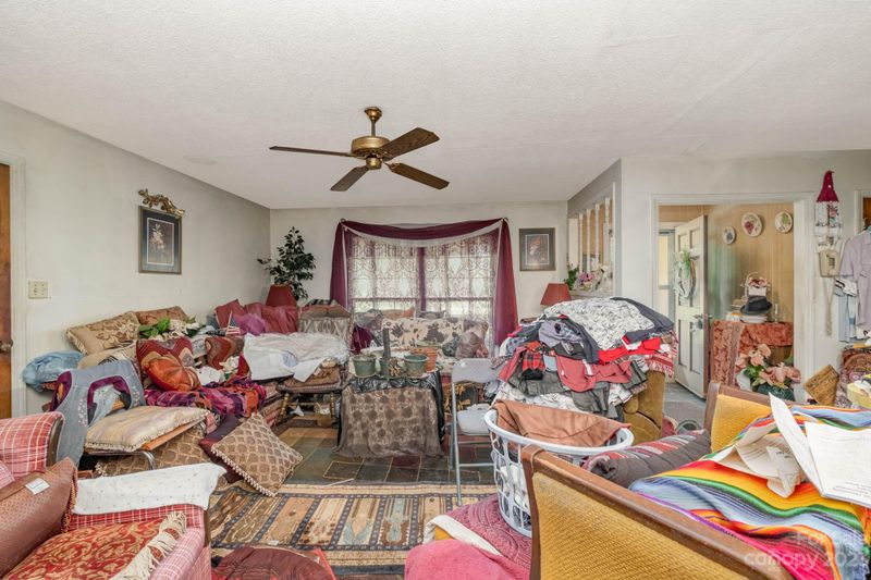 2020 Pheasant Rd, Lancaster, SC 29720