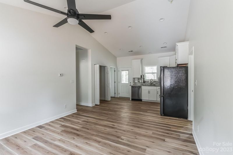 6276 Lynchburg Rd, Hickory, NC 28601