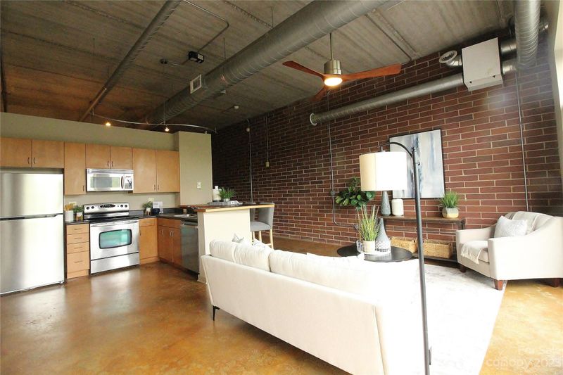 626 N Graham St #404, Charlotte, NC 28202