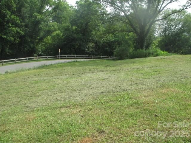 105 Riverside Dr #5, Cramerton, NC 28032