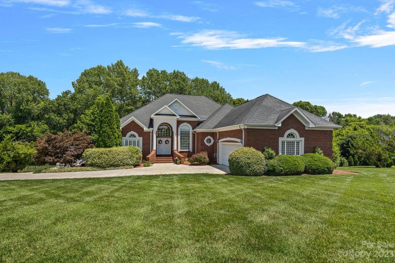 5900 Sm Benton Ln, Monroe, NC 28110