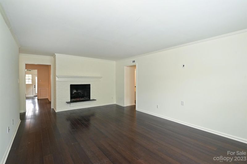 2233 Rexford Rd #B, Charlotte, NC 28211