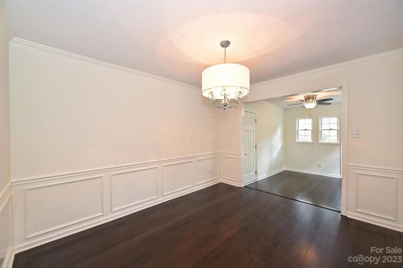 2233 Rexford Rd #B, Charlotte, NC 28211