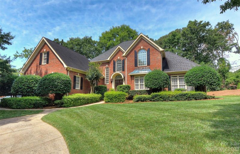 8326 Greencastle Dr, Charlotte, NC 28210
