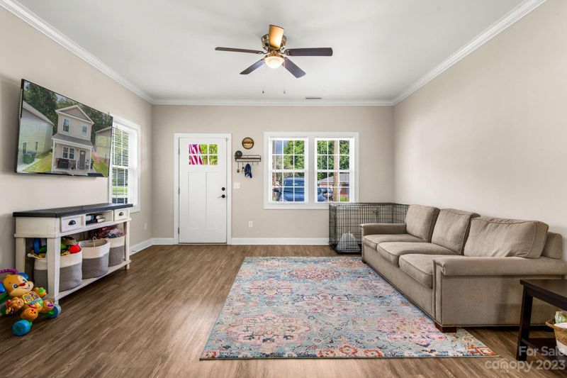 2638 14th St NE, Hickory, NC 28601