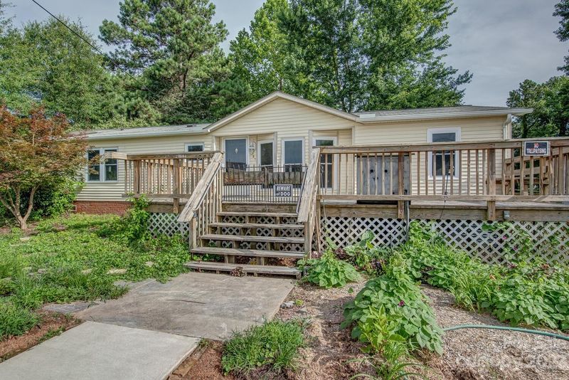 1003 Ashebrook Park Rd, Dallas, NC 28034