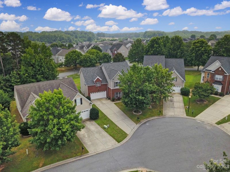 2015 Serenity Pl, Matthews, NC 28104
