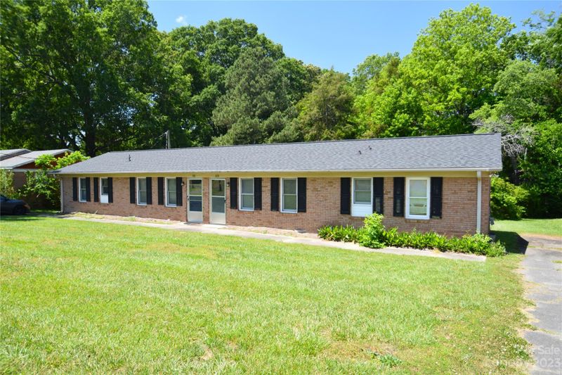 111-113 Pearl Cir, Wingate, NC 28174