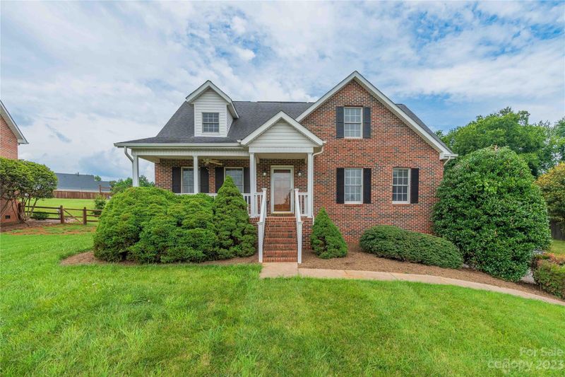 4034 Brickfield St, Hickory, NC 28602