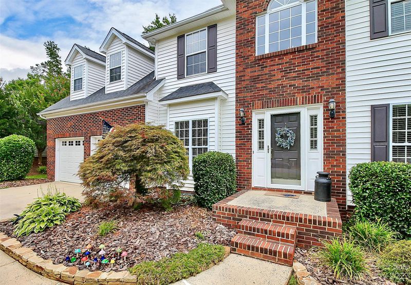 1819 Cloudburst Dr, Matthews, NC 28105
