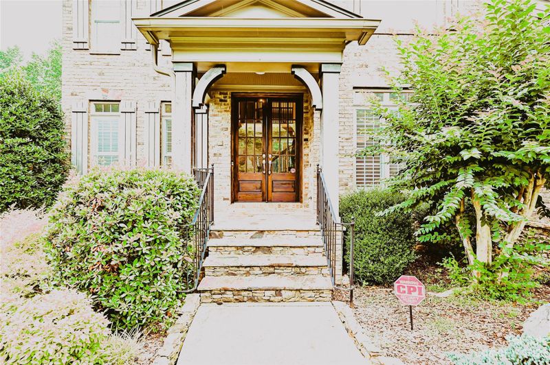 1015 Westbury Dr, Matthews, NC 28104