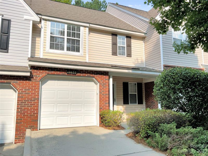 10033 Reindeer Way Ln, Charlotte, NC 28216