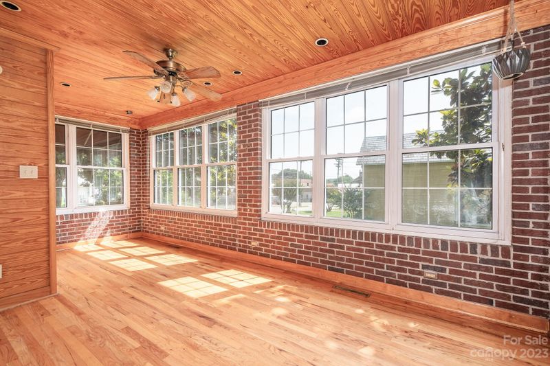 200 E Central Ave, Catawba, NC 28609