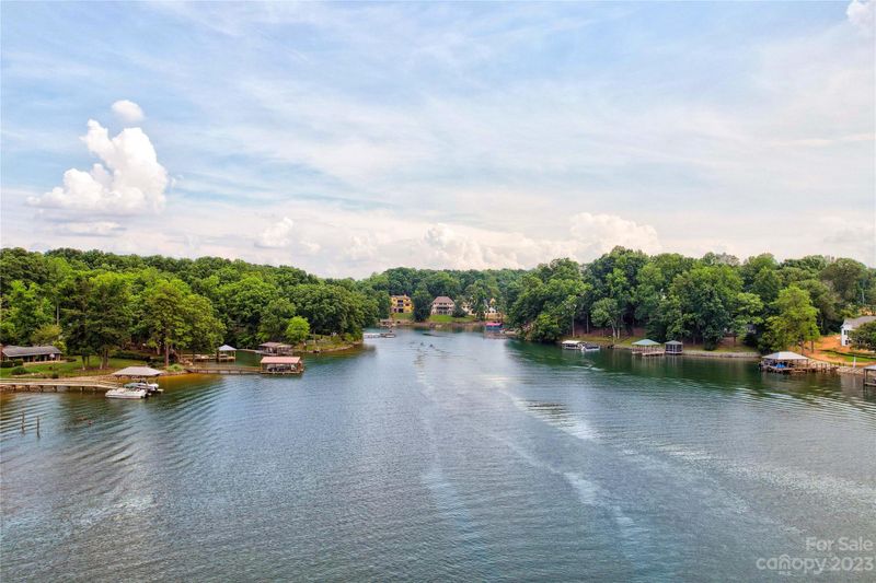 305 Robinson Rd, Mooresville, NC 28117