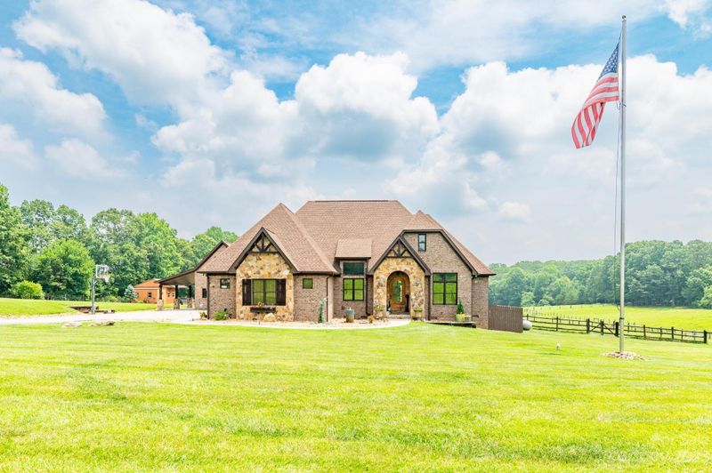 3924 Mount Olive Church Rd, Newton, NC 28658