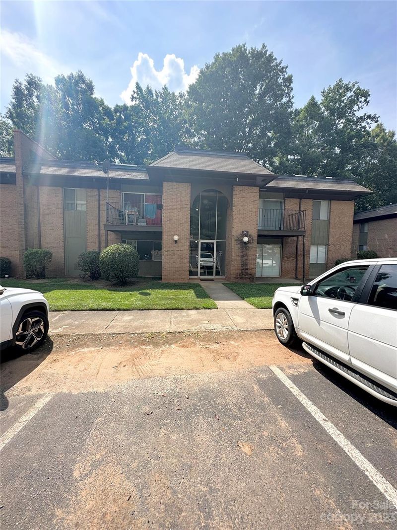 241 Orchard Trace Ln #4, Charlotte, NC 28213