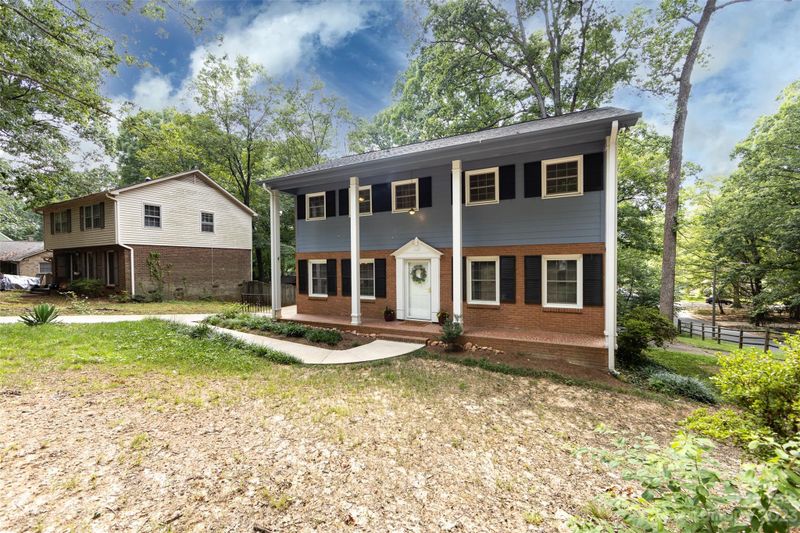 4539 Easthaven Dr, Charlotte, NC 28212
