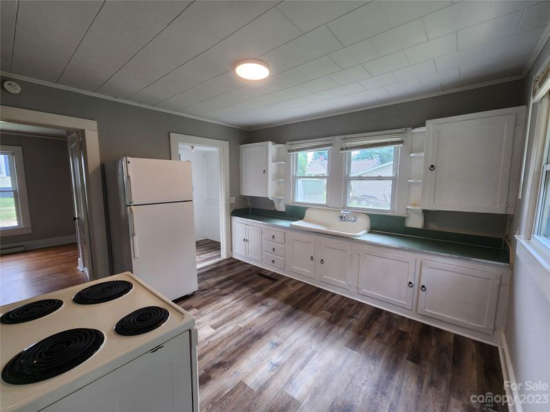 2203 Brookside Ave, Kannapolis, NC 28081