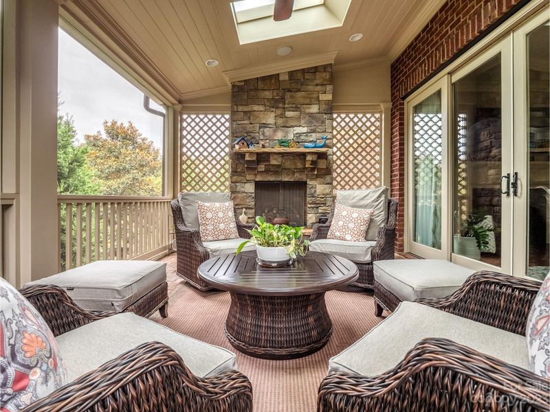 6805 Conservatory Ln, Charlotte, NC 28210