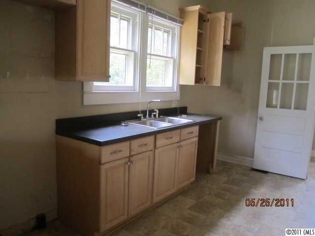 106 Franklin Ave, Kannapolis, NC 28081