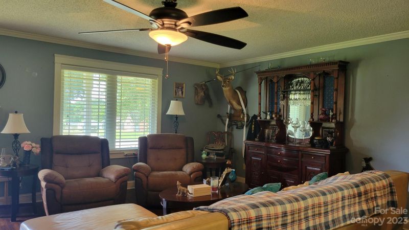1190 Park Cir, Lincolnton, NC 28092