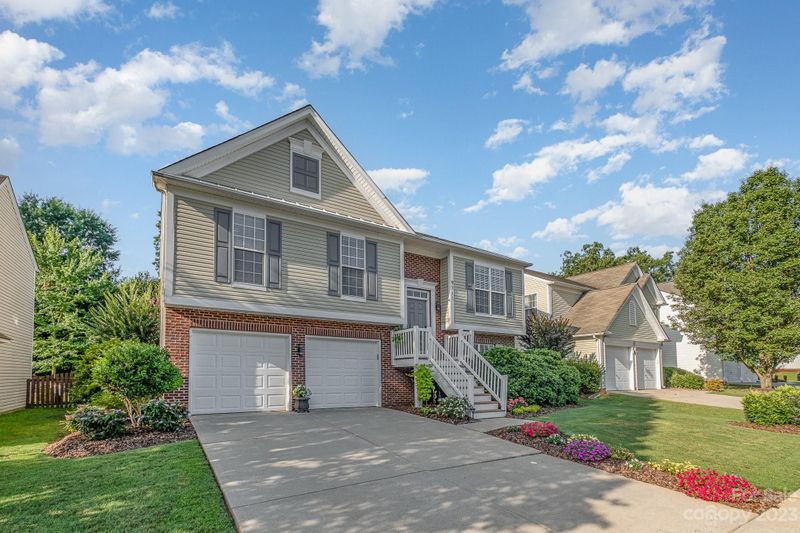 9311 Bellegarde Dr, Charlotte, NC 28277