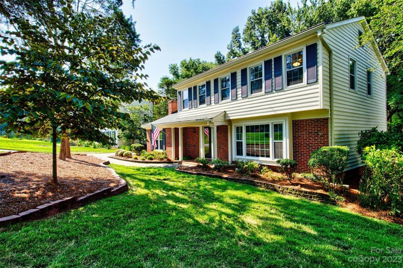 5117 Macandrew Dr, Charlotte, NC 28226