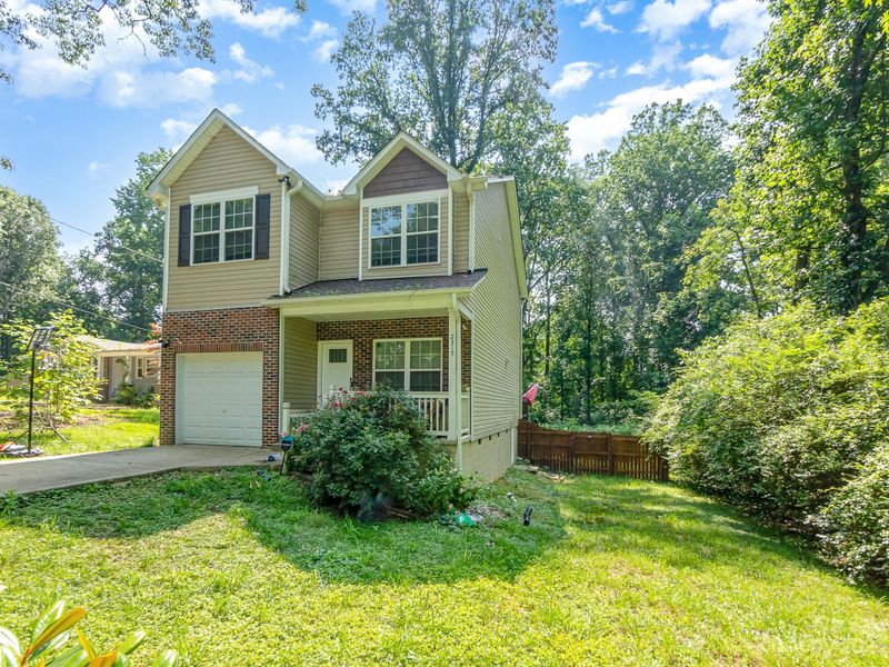 2315 Sunset Blvd, Charlotte, NC 28269