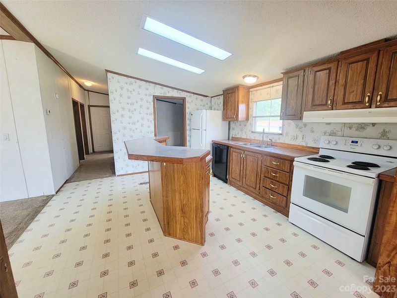 114 Clove Ln, Statesville, NC 28677