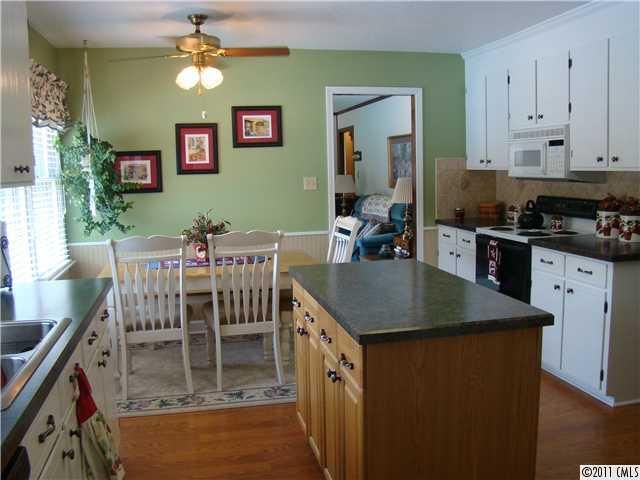 4614 Carolando Dr, Concord, NC 28027
