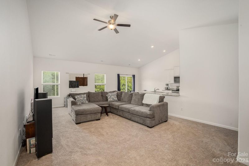 2400 Lanza Dr, Charlotte, NC 28215