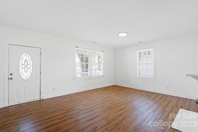 107 S Liberty St, Gastonia, NC 28052