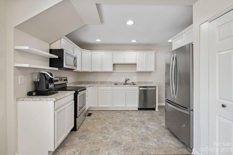 184 Hoover Ave NE, Concord, NC 28025