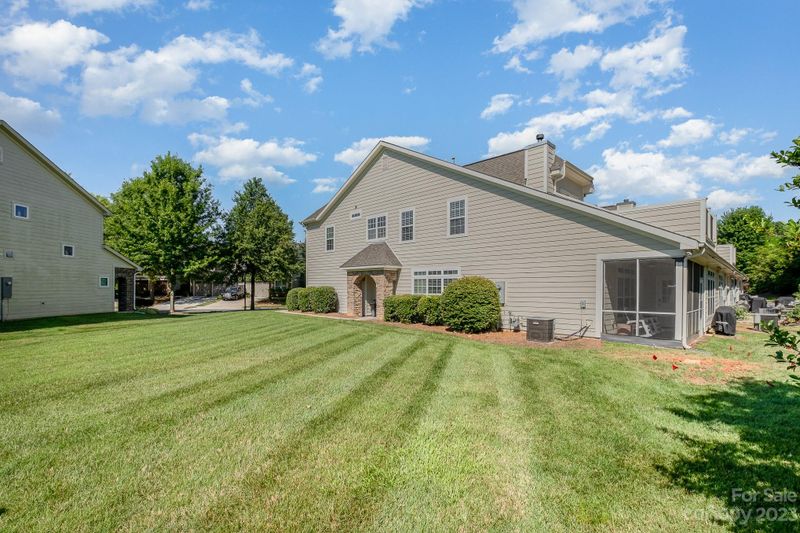 8424 Loxton Cir, Charlotte, NC 28214