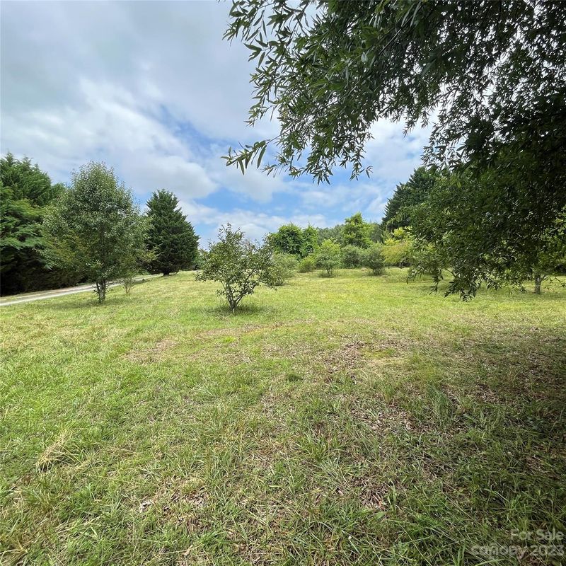 7411 George Hildebran Rd, Hickory, NC 28602