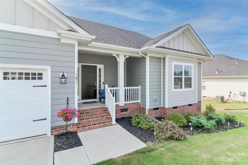 191 Sugar Hill Rd, Troutman, NC 28166