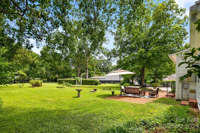 1601 S Wendover Rd, Charlotte, NC 28211