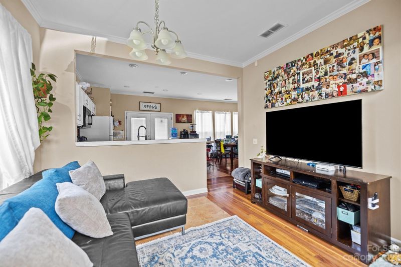 10441 Roundleaf Dr, Charlotte, NC 28213
