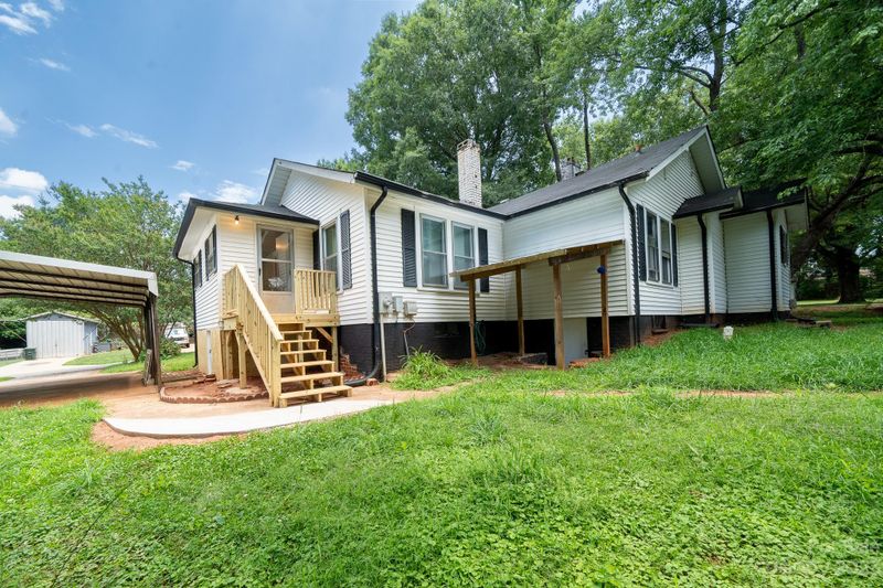 304 W 27th St, Newton, NC 28658
