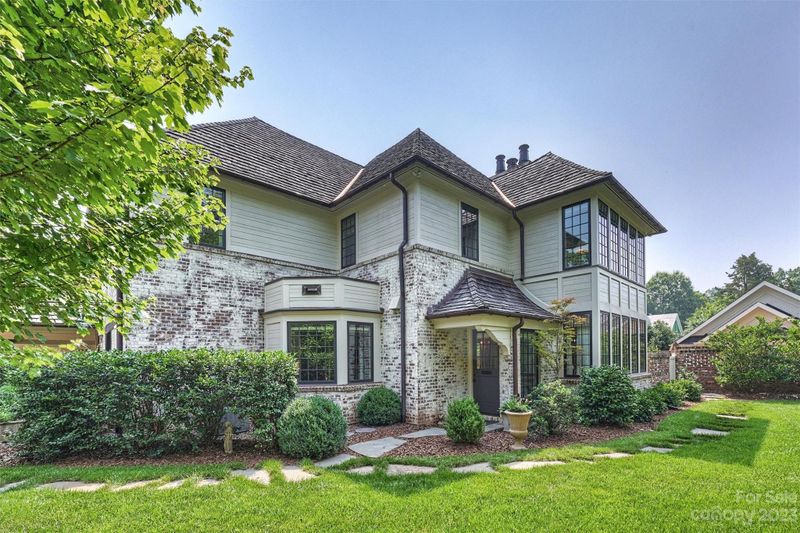 1210 Queens Rd, Charlotte, NC 28207